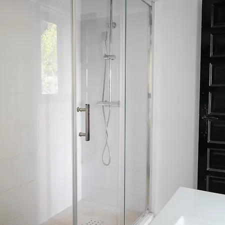 Casa El Cholo, Hideaway